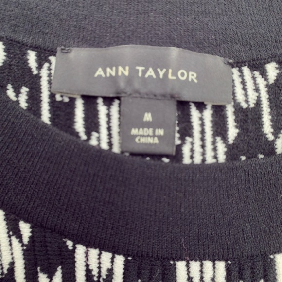 Ann Taylor Black White Geometric Knit Sleeveless Sweater Top Medium Monochrome - Picture 7 of 9
